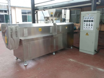  Double screw extruder machine	